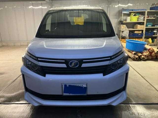 2015 Toyota Voxy