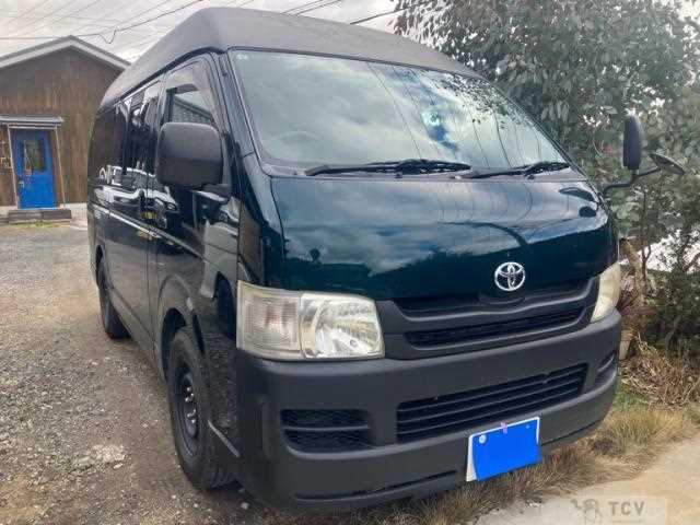 2010 Toyota Hiace Van