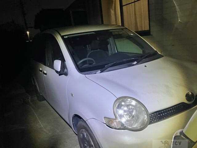2006 Toyota Sienta