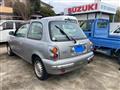 2001 Nissan March