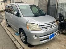 2005 Toyota Noah
