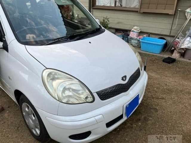2004 Toyota Fun Cargo