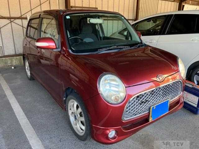 2005 Daihatsu Miragino