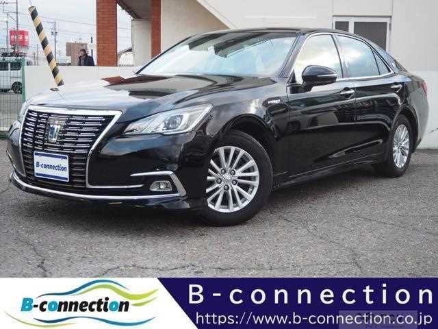 2017 Toyota Crown Hybrid