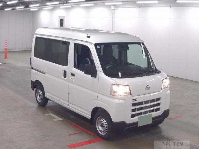 2025 Daihatsu Hijet Cargo