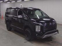 2021 Mitsubishi Delica D5