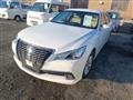 2014 Toyota Crown Hybrid