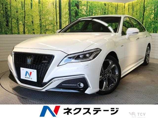 2018 Toyota Crown Hybrid