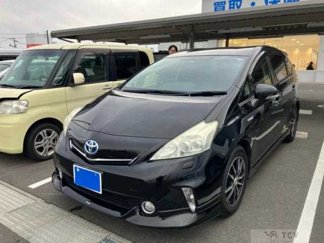 2013 Toyota PRIUS α