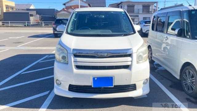 2009 Toyota Noah