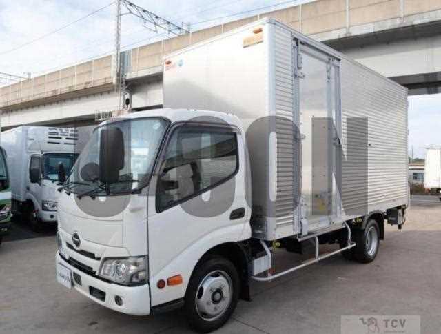 2023 Hino Dutro