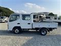 2004 Mitsubishi Fuso Canter Guts