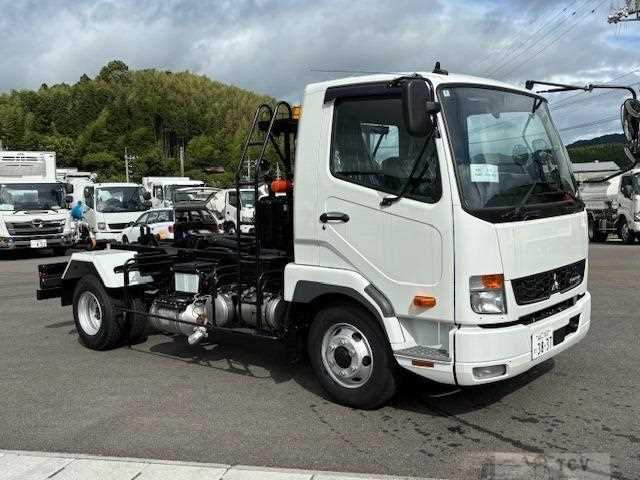 2025 Mitsubishi Fuso Fighter