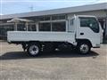 2015 Isuzu Elf Truck