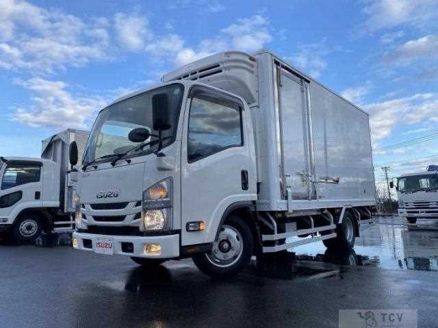 2021 Isuzu Elf Truck