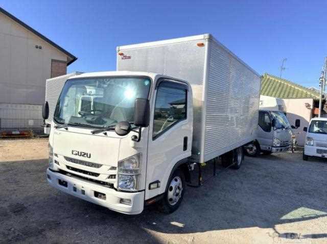 2020 Isuzu Elf Truck
