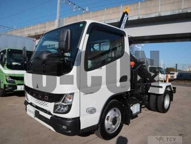 2025 Mitsubishi Fuso Canter