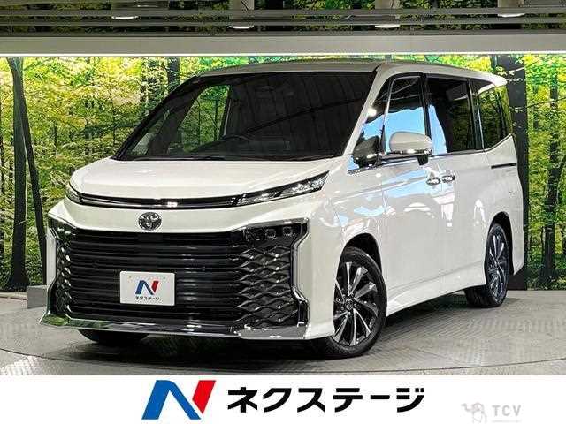 2022 Toyota Voxy