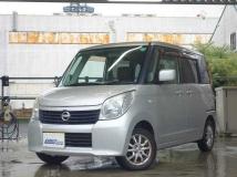 2013 Nissan ROOX