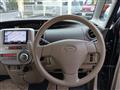 2011 Daihatsu Tanto