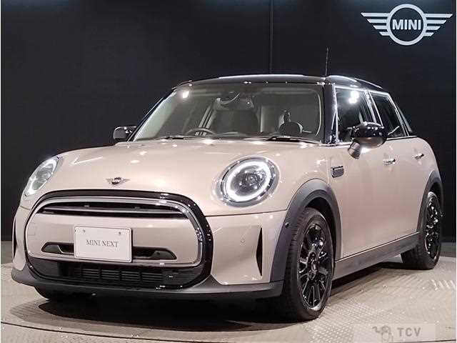 2022 BMW MINI