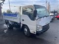 2013 Isuzu Elf Truck