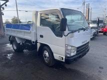 2013 Isuzu Elf Truck