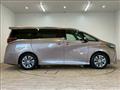 2023 Toyota Alphard Hybrid