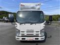 2013 Isuzu Elf Truck