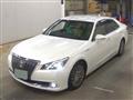 2015 Toyota Crown Majesta