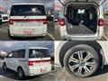 2011 Mitsubishi Delica D5