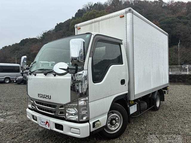 2014 Isuzu Elf Truck