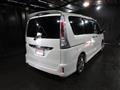 2011 Nissan Serena