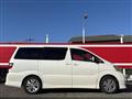 2004 Toyota Alphard V