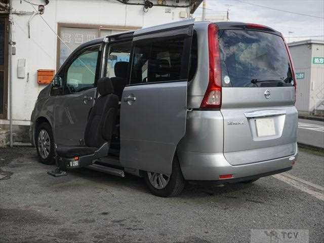 2009 Nissan Serena