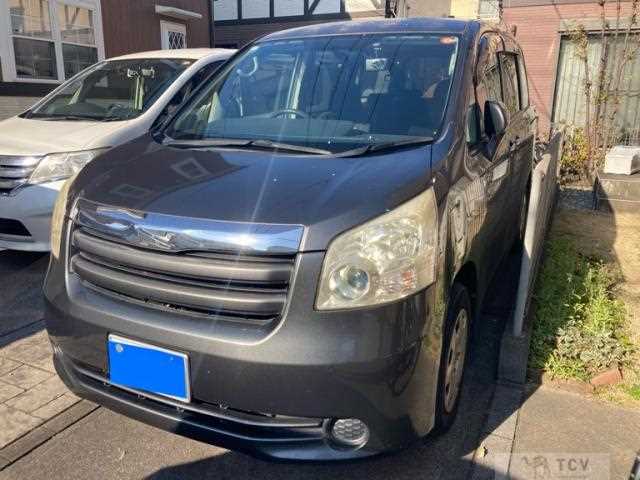 2009 Toyota Noah