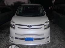 2007 Toyota Voxy
