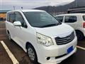 2012 Toyota Noah