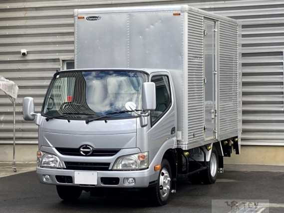 2013 Hino Dutro