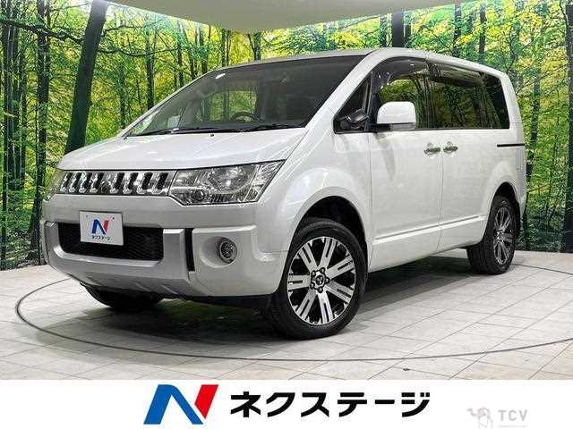 2013 Mitsubishi Delica D5