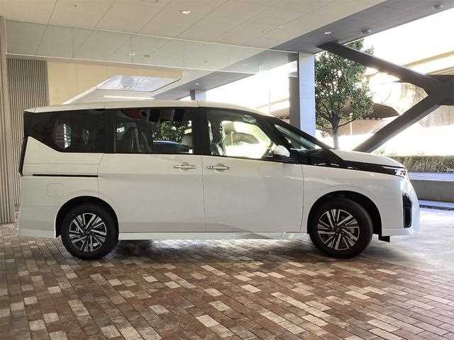 Nissan Serena 2025 — фото 5 купить в Москве