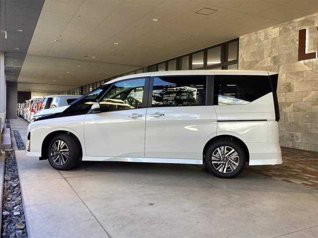 Nissan Serena 2025 — фото 9 купить в Москве
