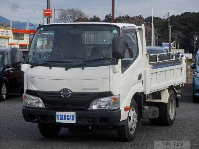 2013 Hino Dutro