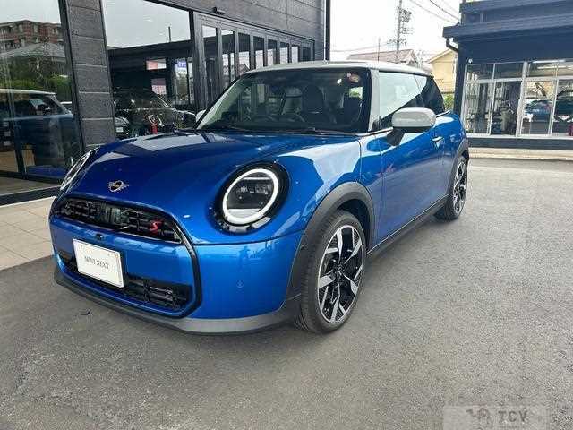 2025 BMW MINI