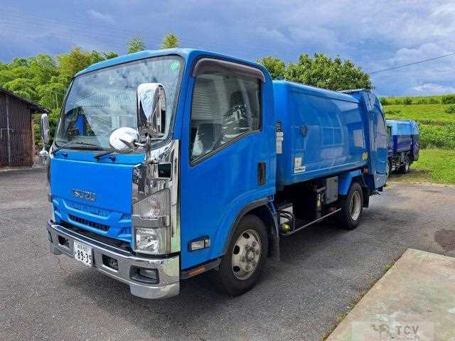 2016 Isuzu Elf Truck