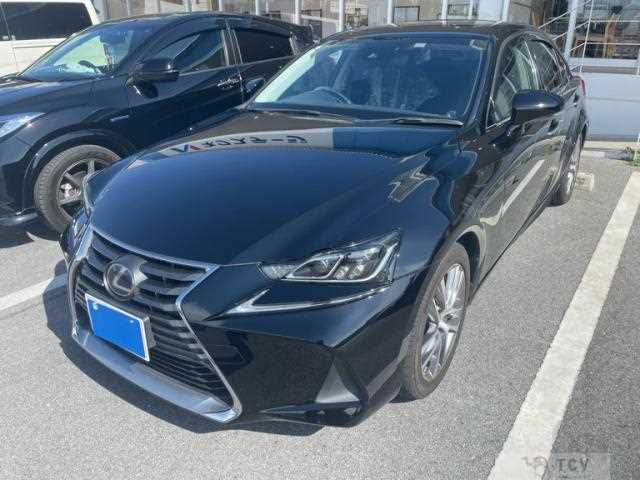 2017 Lexus IS