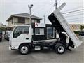 2015 Isuzu Elf Truck