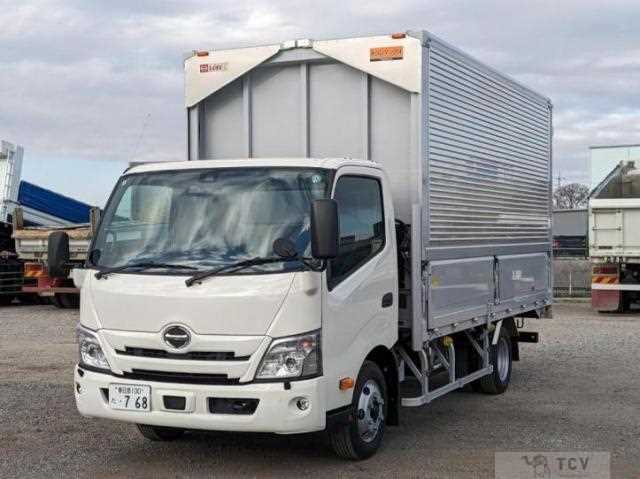 2025 Hino Dutro