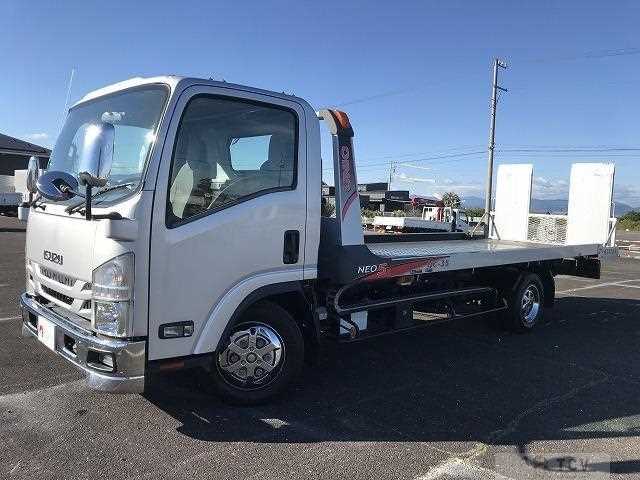 2017 Isuzu Elf Truck