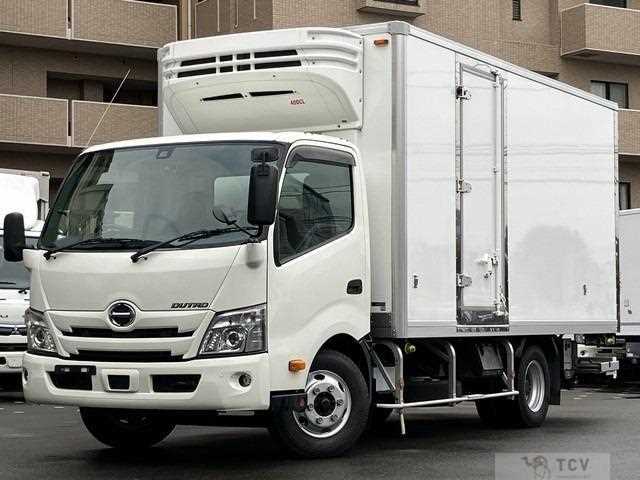 2022 Hino Dutro